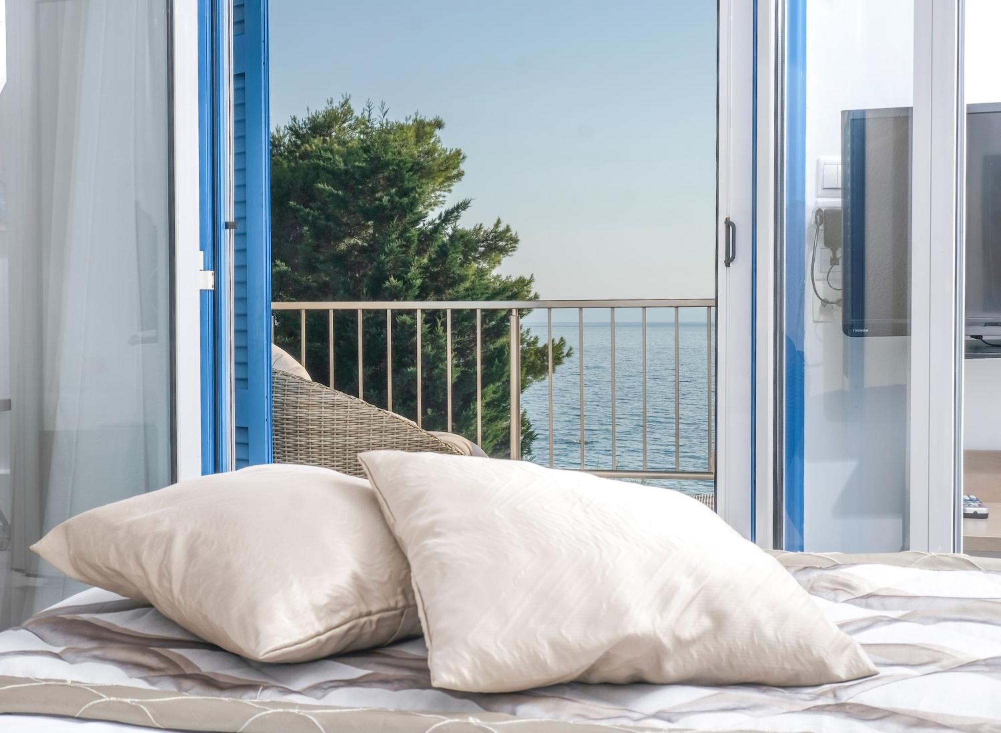 Acrotel Athena Villa Elia Nikitis Extérieur photo